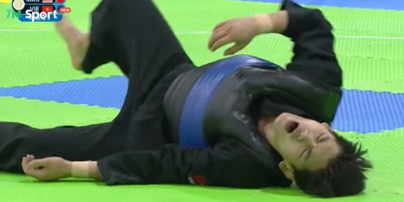 Tin tức SEA Games 2025 ngày 16 tháng 12 của đoàn thể thao VN 7 Minh Triết đã phải đi cấp cứu sau tình huống này